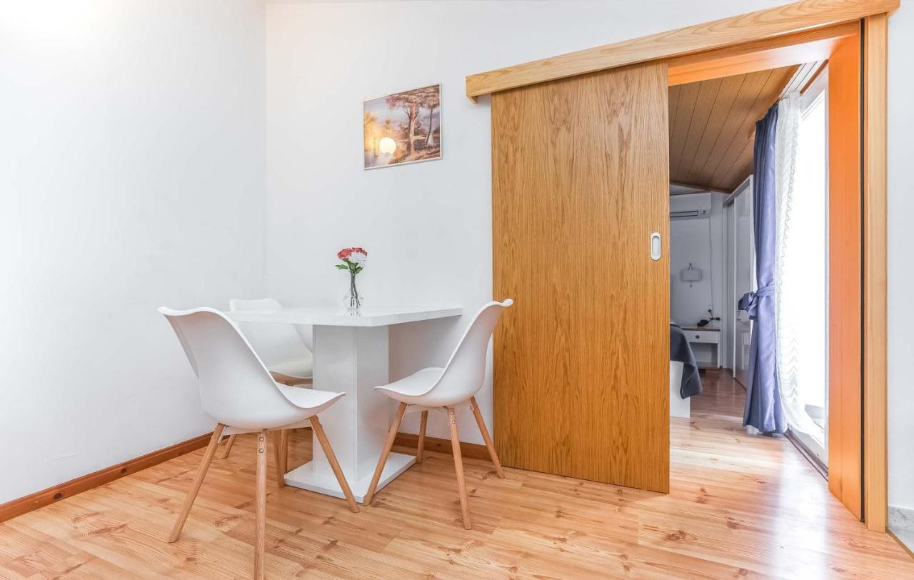 Zlata Apartment Porec Exterior photo